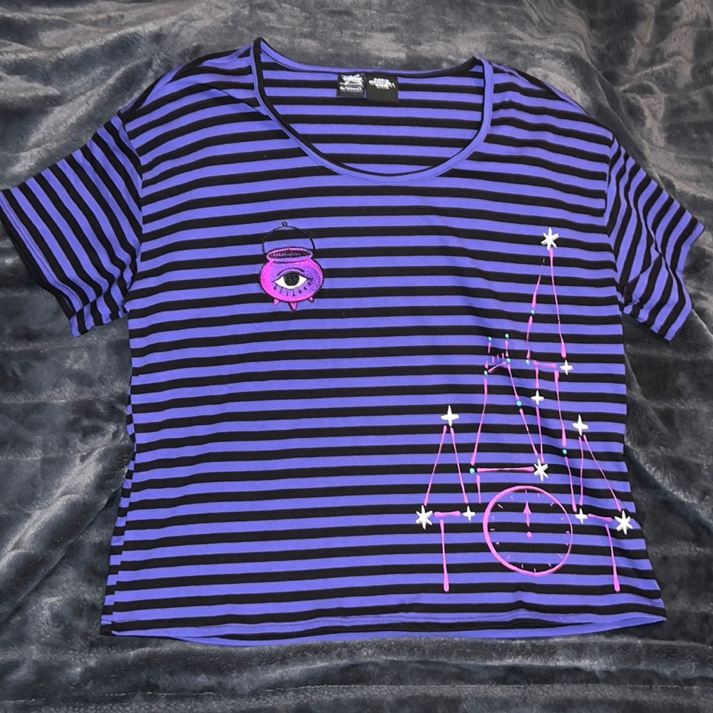 🆕Her Universe- Hocus Pocus Top